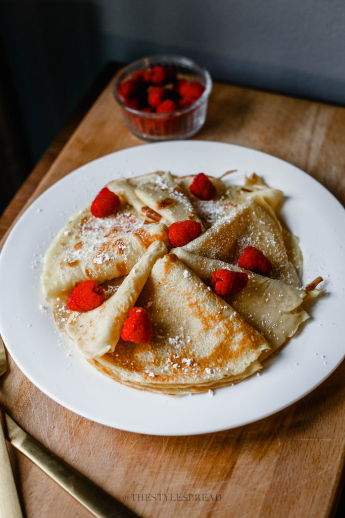 crepe with raspberries